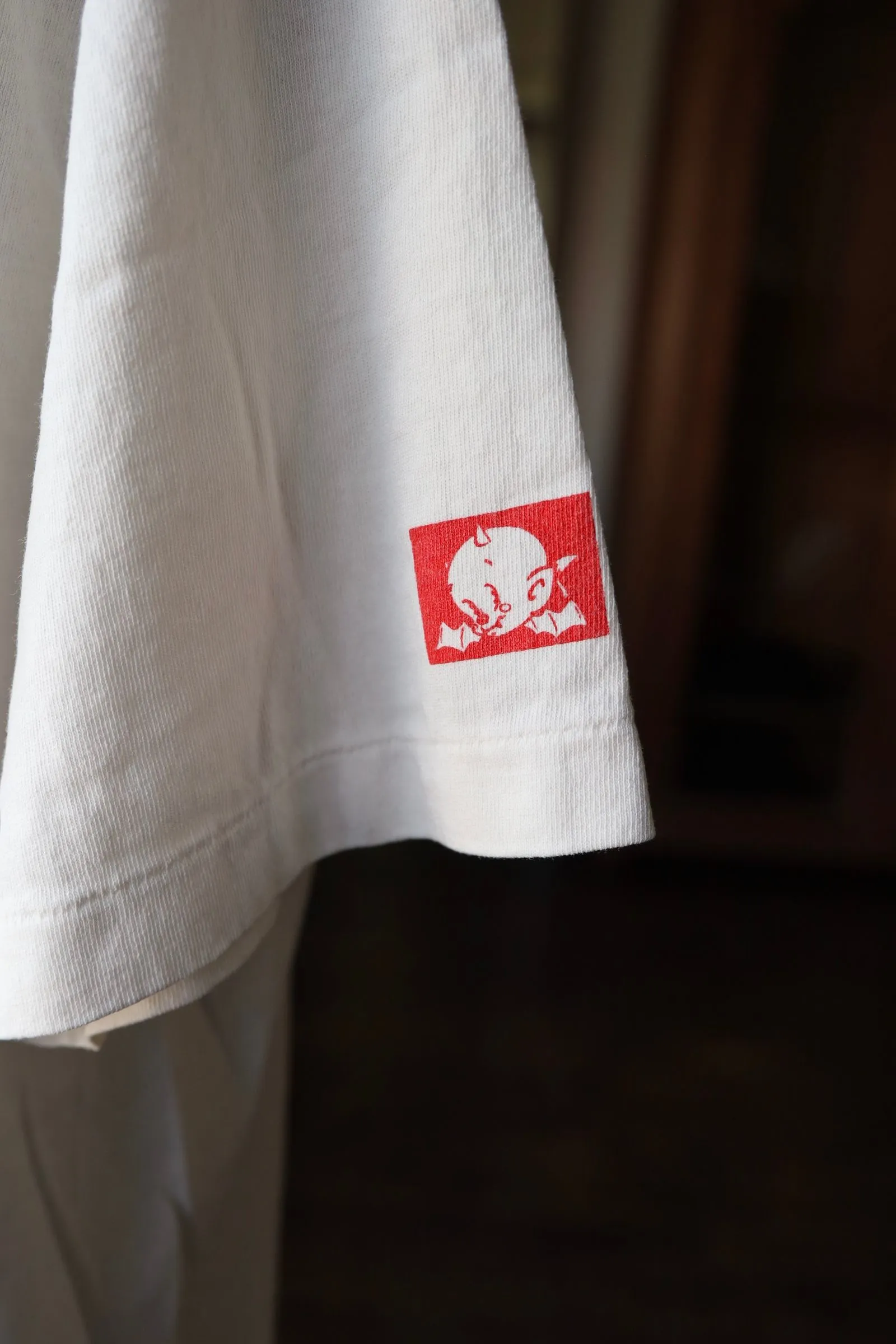SAINT Mxxxxxx INSANE SS TEE/WHT Little Devil Angel TEE 100% INSANE slogan printed short sleeves off-white S-XL tube-woven fabric without side seams OE yarn original same weight correct version original main mark/wash mark/little angel security code original development no touch printing